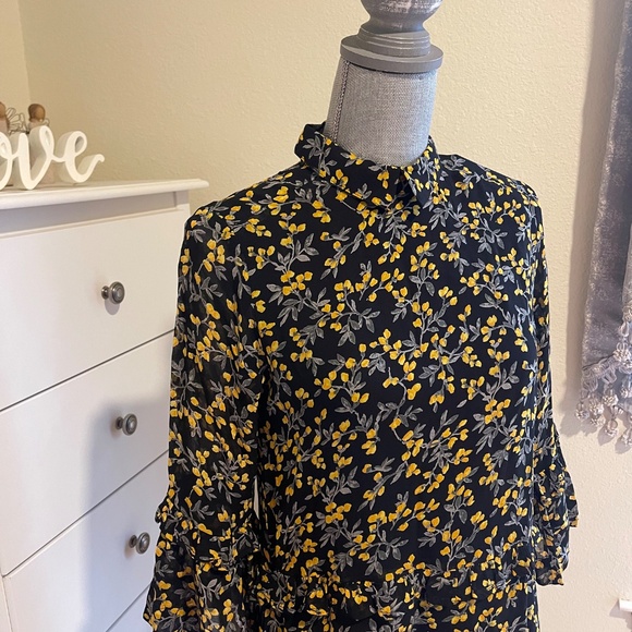 Ganni Designer Dress in Floral Print Size 36 - Picture 2 of 6